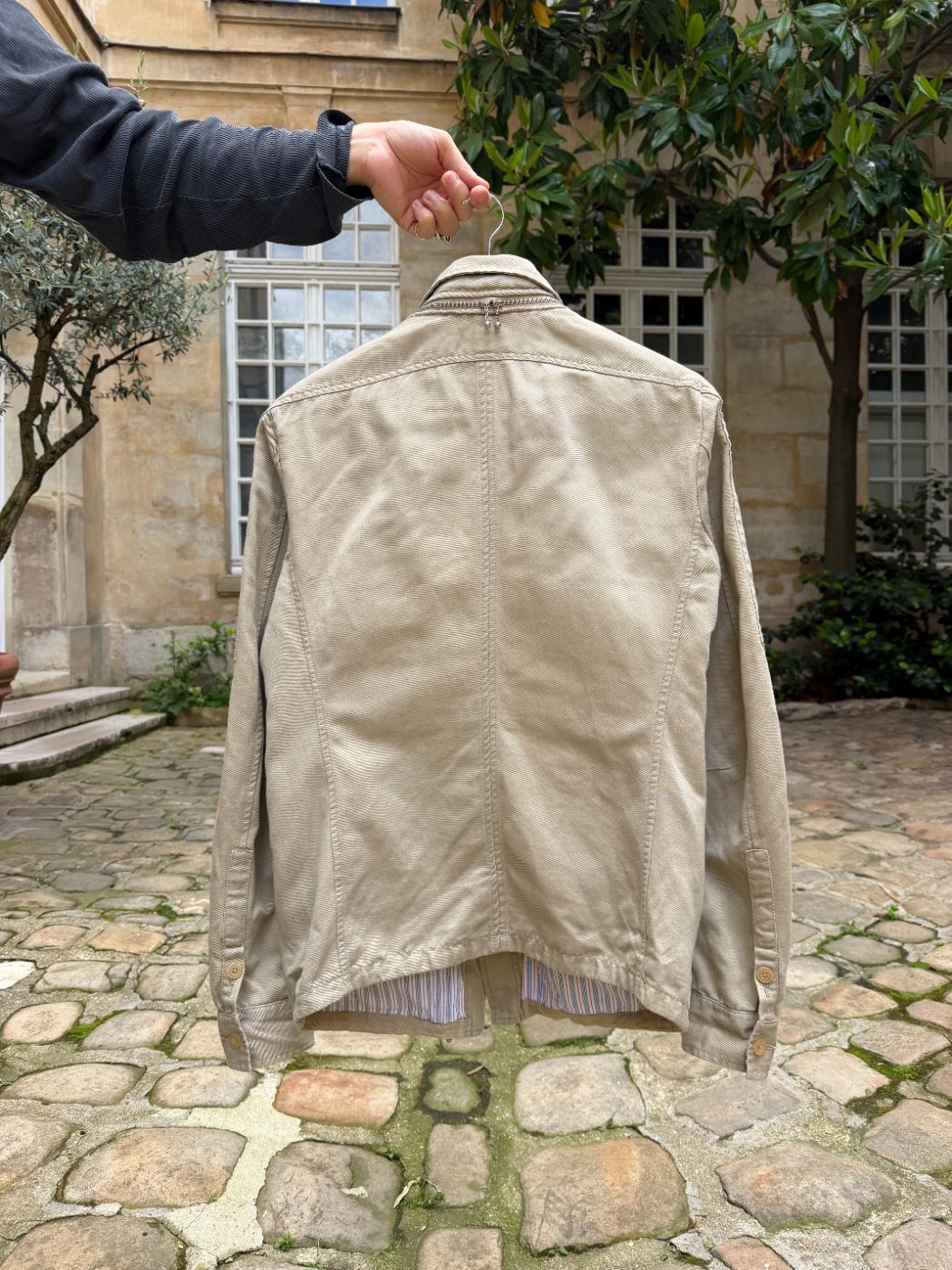 Veste poches cachées
